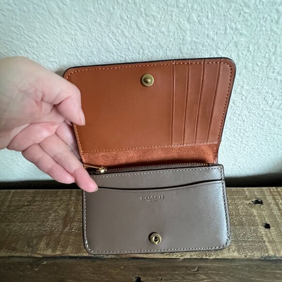 Coach small card wallet - Like New! - Picture 5 of 11